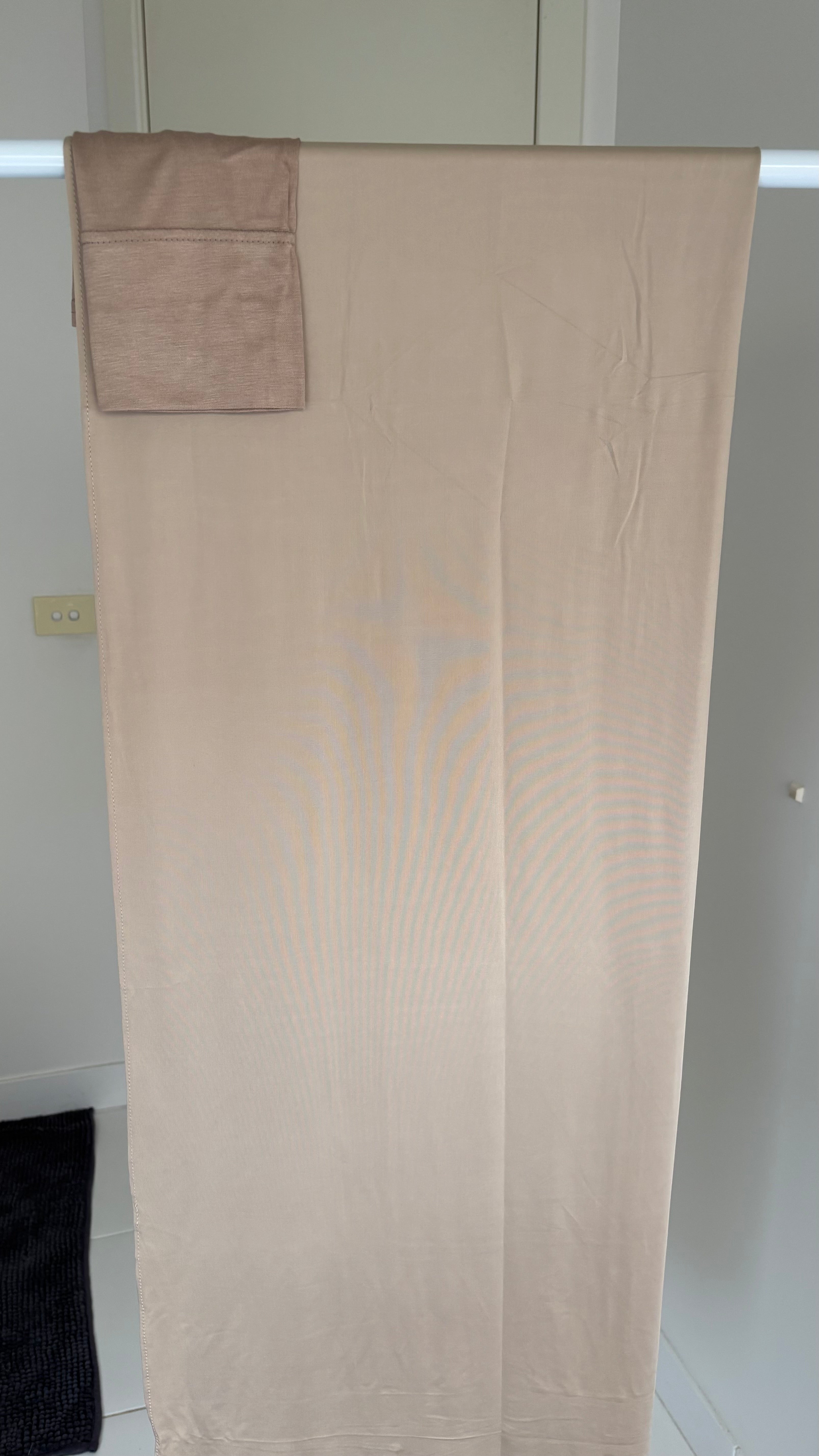 Beige Premium Liquid Jersey & Matching Cap